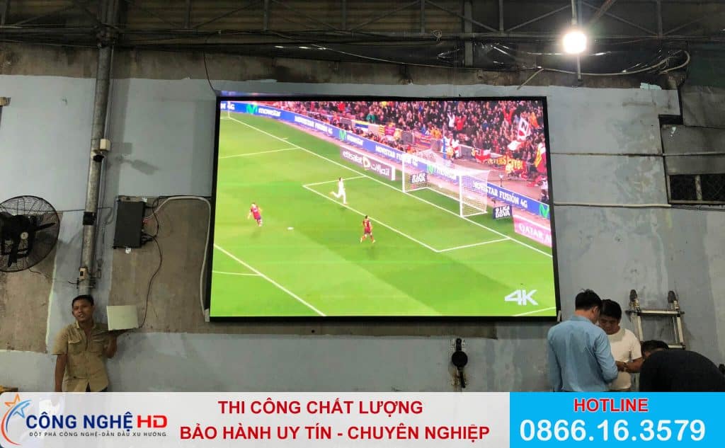 Hình ảnh thực tế: CNHD thi công màn hình LED cho quán nhậu tại TPHCM